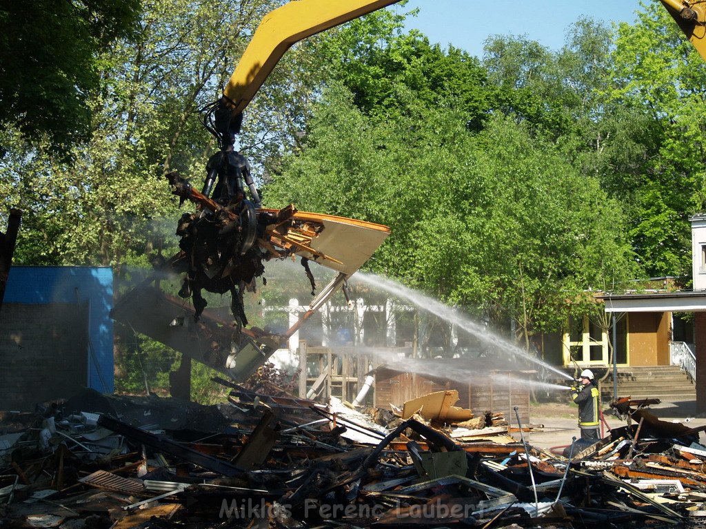 Brand Schule Koeln Gremberg Lohmarerstr P719.JPG